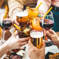 Un autre tour ? À ces prix, je peux à peine me permettre ma propre boisson