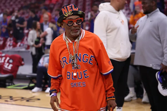 Spike Lee, le fan des Knicks le plus méritant de la planète.