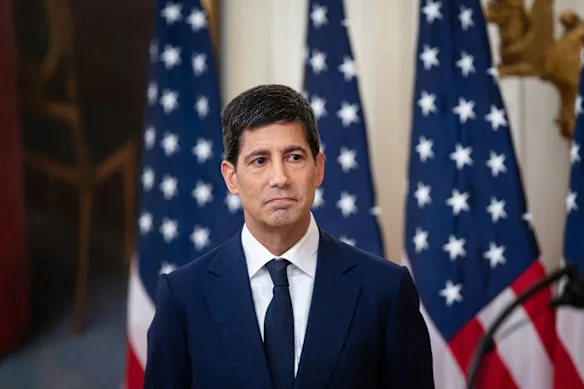 Le nouveau chef de la Fed, Kevin Warsh, risquerait de provoquer une révolte de la part de ses collègues du Comité de l'Open Market de la Fed, qui détermine la politique monétaire américaine, s'il préconisait une baisse des taux dans les circonstances actuelles.