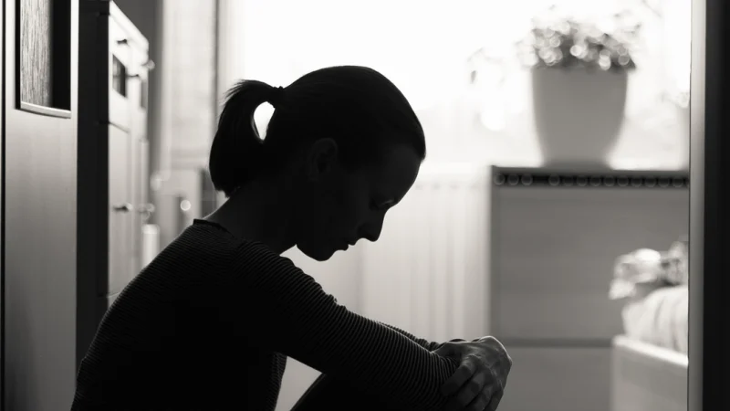 Violence domestique : appel à demander des comptes aux partenaires violents dans les cas de suicide