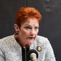 Plan de défense de Pauline Hanson : la proposition d&rsquo;une nation de dépenser 5 pour cent du PIB pourrait coûter 400 milliards de dollars supplémentaires aux contribuables
