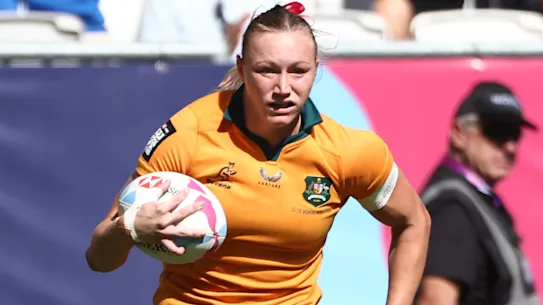 Maddi Levi, avec un genou attaché, a marqué un essai en finale contre la Nouvelle-Zélande.