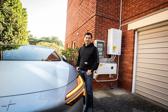 Une unité SolShare près de l'onduleur au rez-de-chaussée répartit l'énergie entre les 12 appartements.