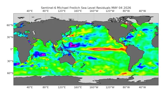 Une image du satellite Sentinel-6 Michael Freilich prise le 5 avril montrant l'émergence d'ondes Kelvin dans l'océan Pacifique, signe d'El Niño.