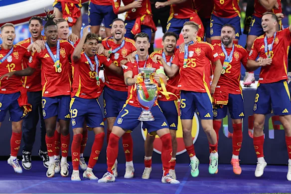 L'Espagne célèbre la victoire de l'Euro en 2024. 