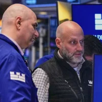 Les marchés aujourd&rsquo;hui : Wall Street bondit sur l&rsquo;accord de paix, SpaceX progresse à nouveau ; L&rsquo;ASX devrait tomber le jour de la RBA