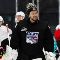 Tendance des romances de hockey : comment la popularité d&rsquo;Off Campus et d&rsquo;Icebreaker entraîne une augmentation du nombre de fans féminines pour le hockey sur glace australien