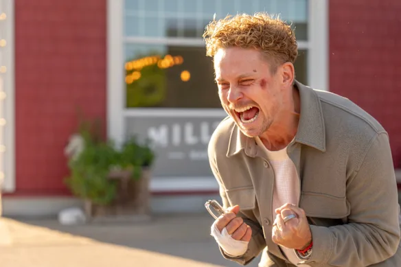Billy Magnussen incarne un homme à la limite dans le magnat de la technologie Duncan Park.