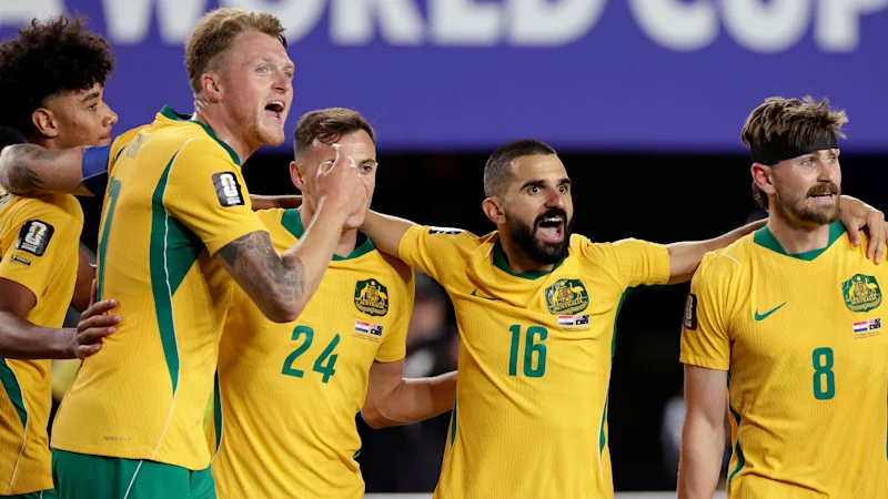 Les Socceroos blessés rentrent chez eux alors que leurs coéquipiers se tournent vers l'histoire de la Coupe du monde