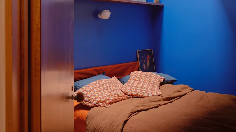Intérieurs chocolat et bleu : comment obtenir l'association de couleurs tendance inattendue de cette saison pour votre maison