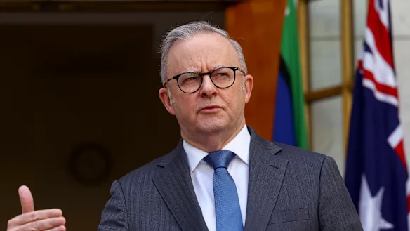 Anthony Albanese a défendu avec la plus grande véhémence les migrants permanents et leur contribution à la nation.