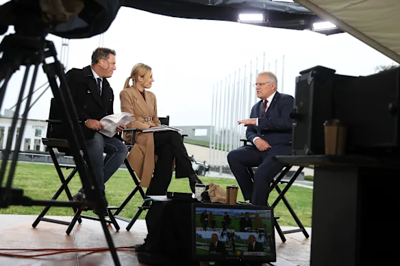 Stefanovic, photographié en 2020 avec la co-animatrice Allison Langdon et le premier ministre de l'époque Scott Morrison, a passé près de 20 ans à animer Today.