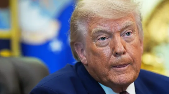 Donald Trump a lancé sa troisième tentative de construire un mur tarifaire mondial.