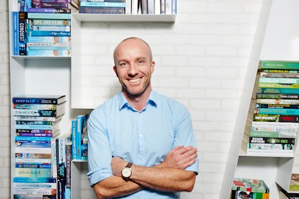 Matt Richell, directeur général de Hachette Australie, avait 41 ans lorsqu'il est décédé dans un accident de surf en 2014.