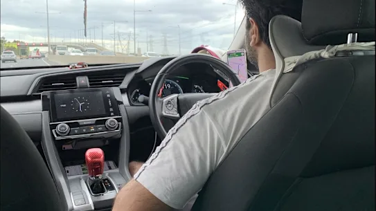 Uber a déclaré qu'il y avait des preuves fournies par un passager selon lesquelles le conducteur excès de vitesse.