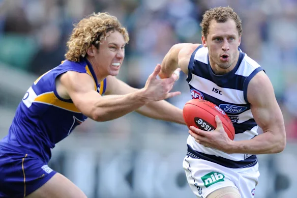 Le joueur de Geelong James Kelly pendant ses années de jeu en 2011.