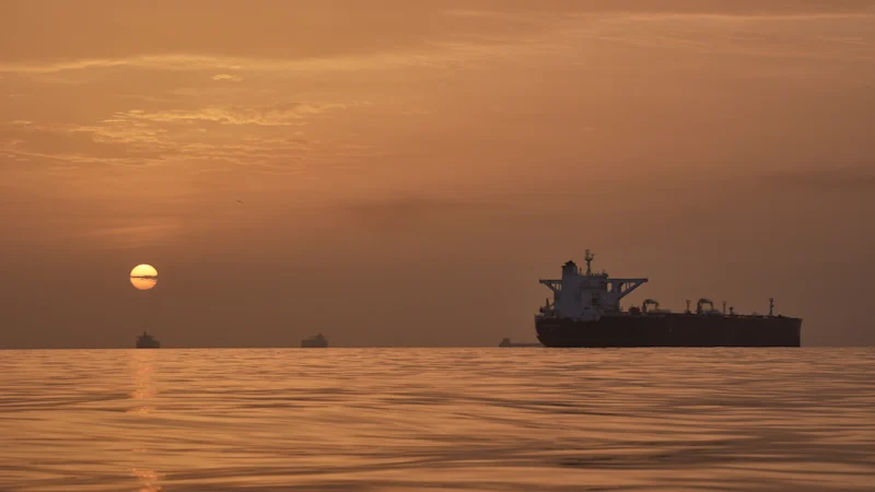 La sécurité énergétique de l'Australie : pourquoi la nation est vulnérable au conflit au Moyen-Orient et comment le gouvernement envisage de réduire sa dépendance au pétrole importé
