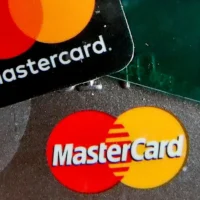 Assurance voyage par carte de crédit : pourquoi votre police gratuite pourrait être menacée par les nouvelles lois sur les suppléments