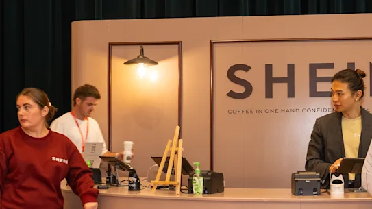 Un espace éphémère, le Café Shein, lors d'un événement à l'hôtel de ville de Parramatta, à Sydney, en mai 2025.