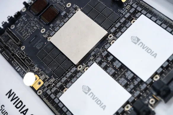 La capacité de Nvidia à fournir un financement par le vendeur pour l'achat de ses puces étant limitée, elle souhaite accéder aux vastes pools de capitaux privés de Wall Street.