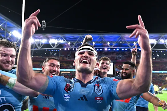 Nathan Cleary des Blues célèbre la victoire après le troisième match de State of Origin.