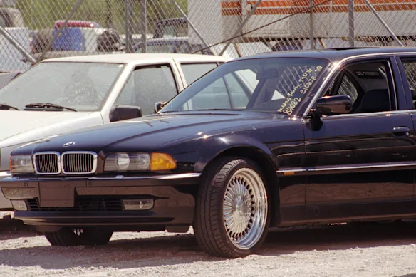 Tupac Shakur voyageait dans cette BMW noire lorsqu'elle a été criblée de balles.