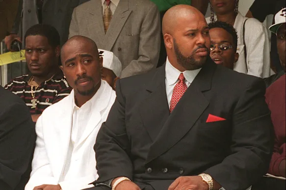 Le rappeur Tupac Shakur a été abattu alors qu'il circulait dans la voiture conduite par le président de Death Row Records, Suge Knight, photographiée ici sur cette photo de 1996.
