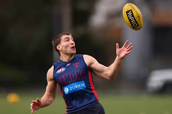 Après un mois d'entraînement, Jack Viney devrait faire son retour sur le terrain de jeu dans l'équipe VFL de Melbourne ce week-end.
