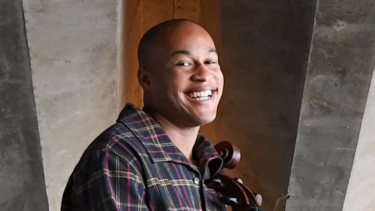 Sheku Kanneh-Mason fait ses débuts à l'Opéra de Sydney cette semaine.  