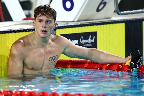 Isaac Cooper n'a pas pu assister à la dernière soirée en piscine et à une réunion d'équipe le soir même.
