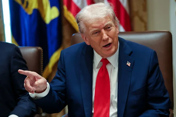 Le président américain Donald Trump a autorisé le recours aux forces armées pour contrer l’opposition à sa répression de l’immigration. 