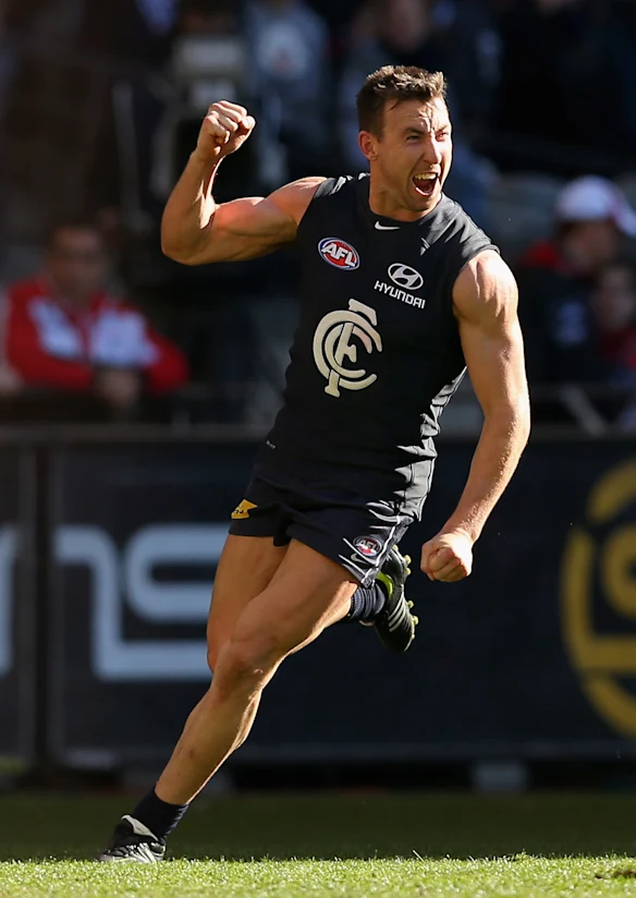 L'ancien joueur de l'AFL, Brock McLean, 40 ans, a perdu du poids sur les conseils de ses entraîneurs.