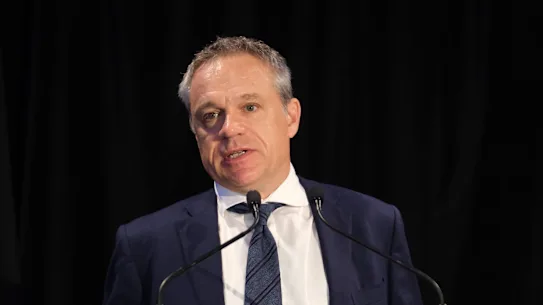 Neuf directeur général Matt Stanton.