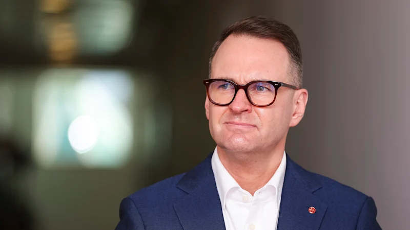 Les libéraux divisés sur le discours voyou de Bragg après le retrait de Taylor et Hastie