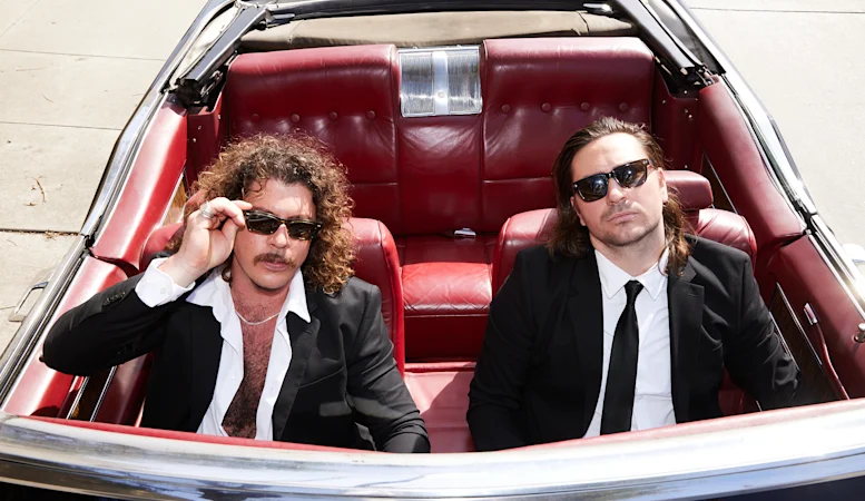 Adam Hyde et Reuben Styles de Peking Duk sur leur premier album Paradise