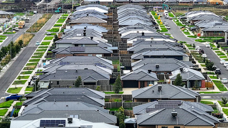 Marché immobilier australien : les prêts immobiliers aux investisseurs chutent de 9 pour cent alors que la demande de biens immobiliers existants diminue
