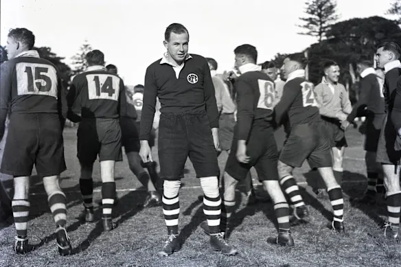 Vic Richards, Wallaby n°300, jouant pour Randwick en 1935.
