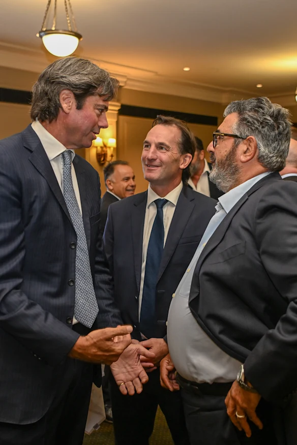 Trois directeurs généraux de l'AFL, Gillon McLachlan, Andrew Dillon et Andrew Demetriou.
