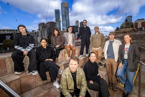 Les présélectionnés pour le prestigieux Bright Horizons Award, de gauche à droite, sont Paloma Schneideman, Beth de Araújo, Maryam Ataei, Hossein Keshavarz, Rakan Mayasi, Abinash Bikram Shah, Alex Huston Fischer, Eleanor Wilson et, assis devant, Harvey Zielinski et Sophy Romvari. Sont également présélectionnés mais absents Marine Atlan et Félix de Givry.
