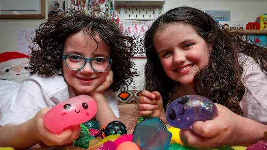 Les sœurs de Melbourne, Vanessa, 6 ans (à gauche) et Audrey, 9 ans, sont obsédées par les squishies.