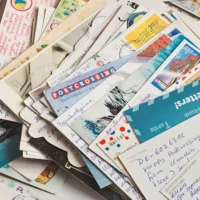 De 100 jours de haïku aux cartes postales pour un défi de 31 jours : Changer le monde, un engagement à la fois