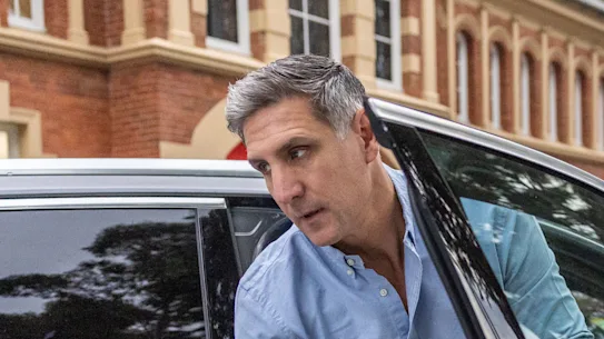 Le PDG de Swans, Matthew Pavlich, arrive au siège de Swans, dans le quartier des divertissements de Moore Park, le 20 août.