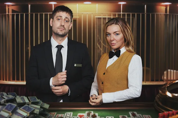 Michael Socha et Sheridan Smith parient sur une victoire dans The Cage.