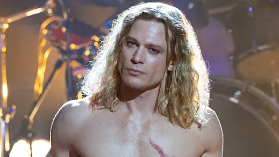 Sam Reid dans le rôle du vampire convoité d'Anne Rice, Lestat De Lioncourt, dans The Vampire Lestat.