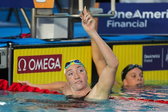 Lani Pallister a devancé Summer McIntosh, rapide, pour remporter la finale du 200 m nage libre féminin.