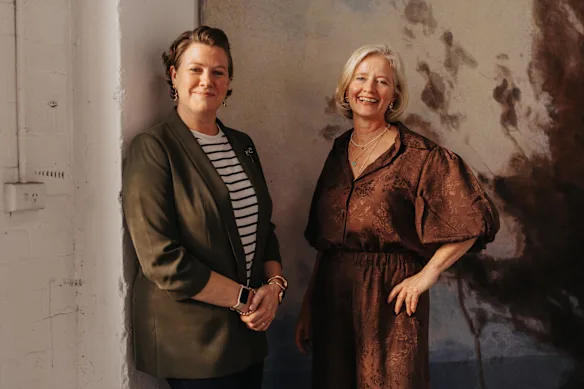 Amy Lane et Ruth Thomas. 