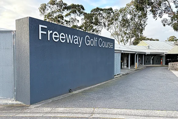 Le Camberwell Golf Club est basé sur le parcours de golf Freeway.