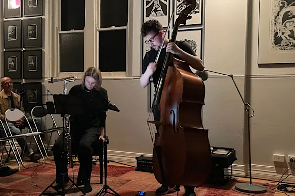 Un concert à la Maison Rouge.