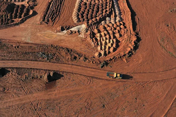 NSW possède des minéraux essentiels d’une valeur estimée à 2 000 milliards de dollars, mais l’État a du mal à se permettre les infrastructures nécessaires à son développement.