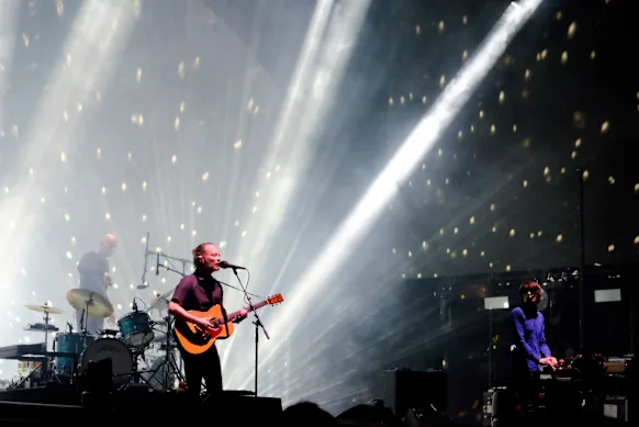 Clive Deamer, Thom Yorke et Jonny Greenwood de Radiohead se produiront à Coachella en 2021.